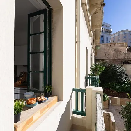 Bel Bourgeois Au Centre-ville De Apartament